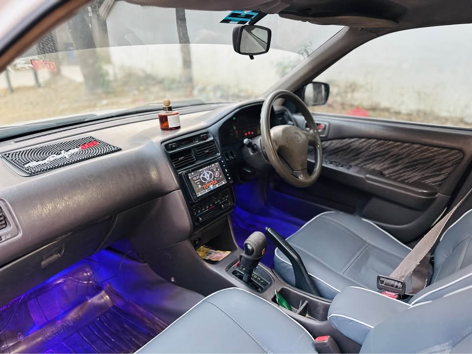 Toyota Corona Premio  - Gallery Image 3