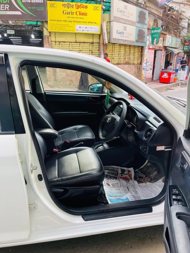 Toyota Axio Sedan - Gallery Image 4