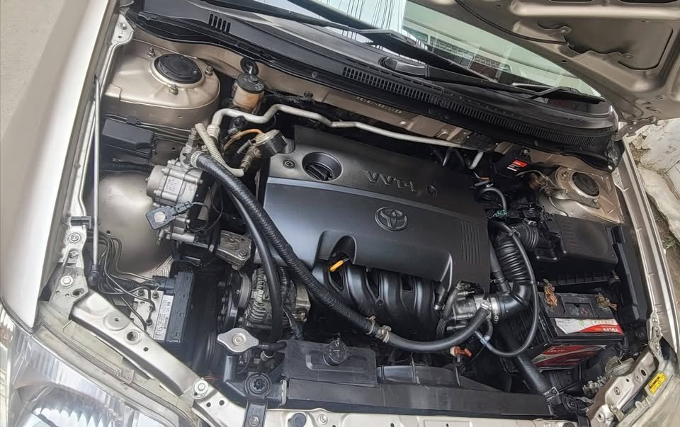 Toyota G Corolla 2005 - Gallery Image 2