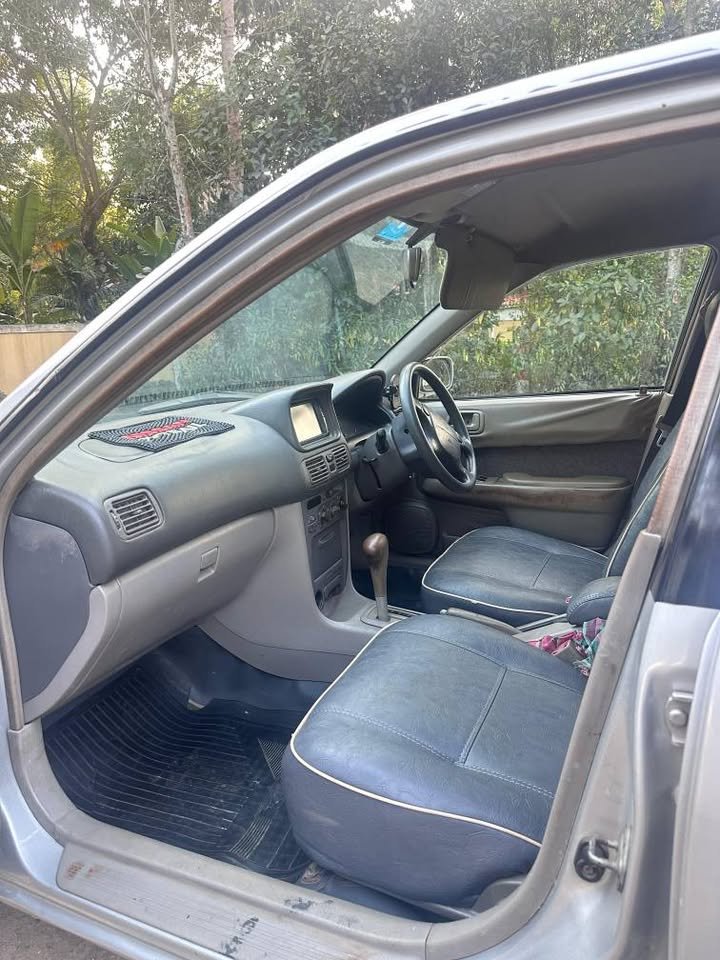 Toyota Corolla 1999 - Gallery Image 1