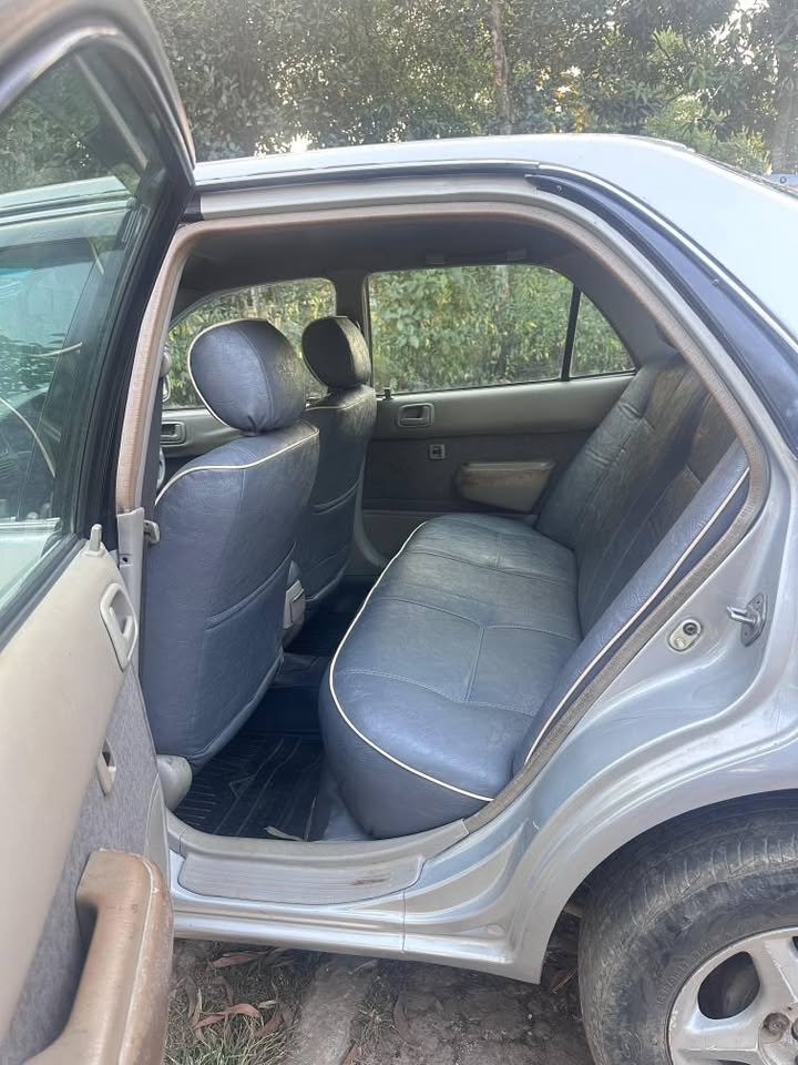 Toyota Corolla 1999 - Gallery Image 2