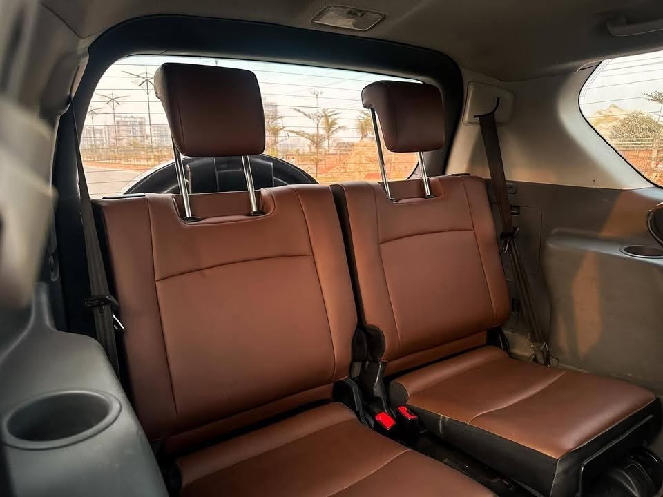 Toyota Land Cruiser Prado TX (2010) Diesel - Gallery Image 2