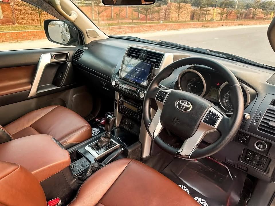 Toyota Land Cruiser Prado TX (2010) Diesel - Gallery Image 5