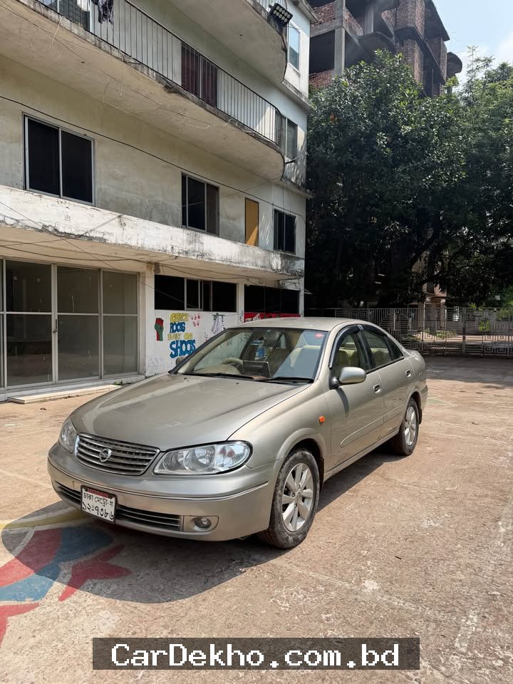 Nissan Sunny 2009