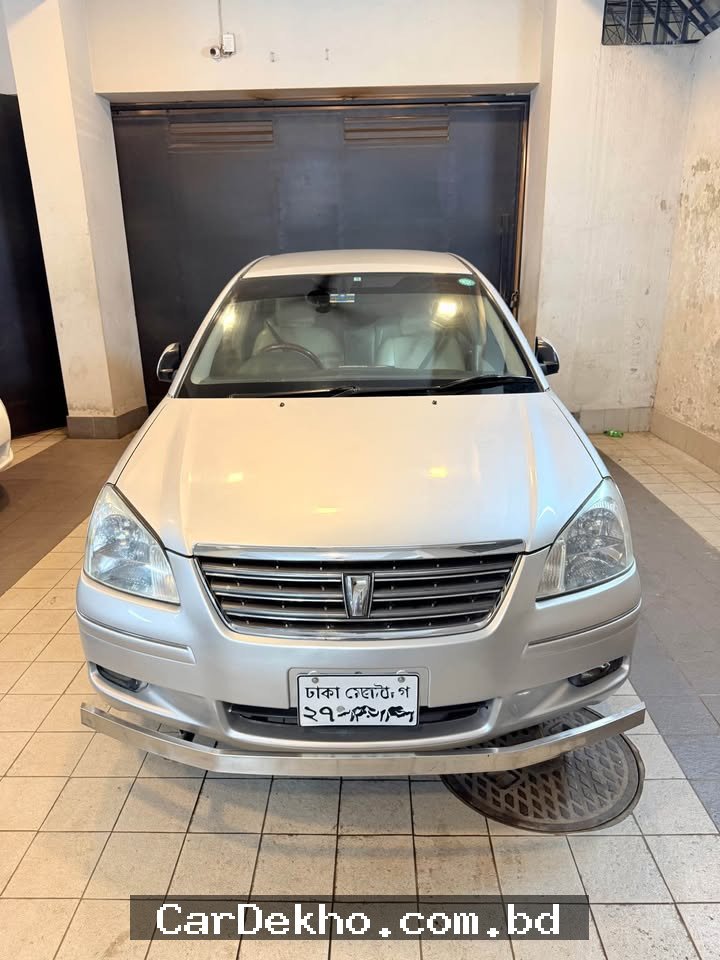 Toyota premio 2006