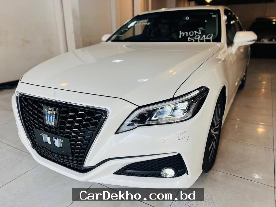 TOYOTA CROWN 2020