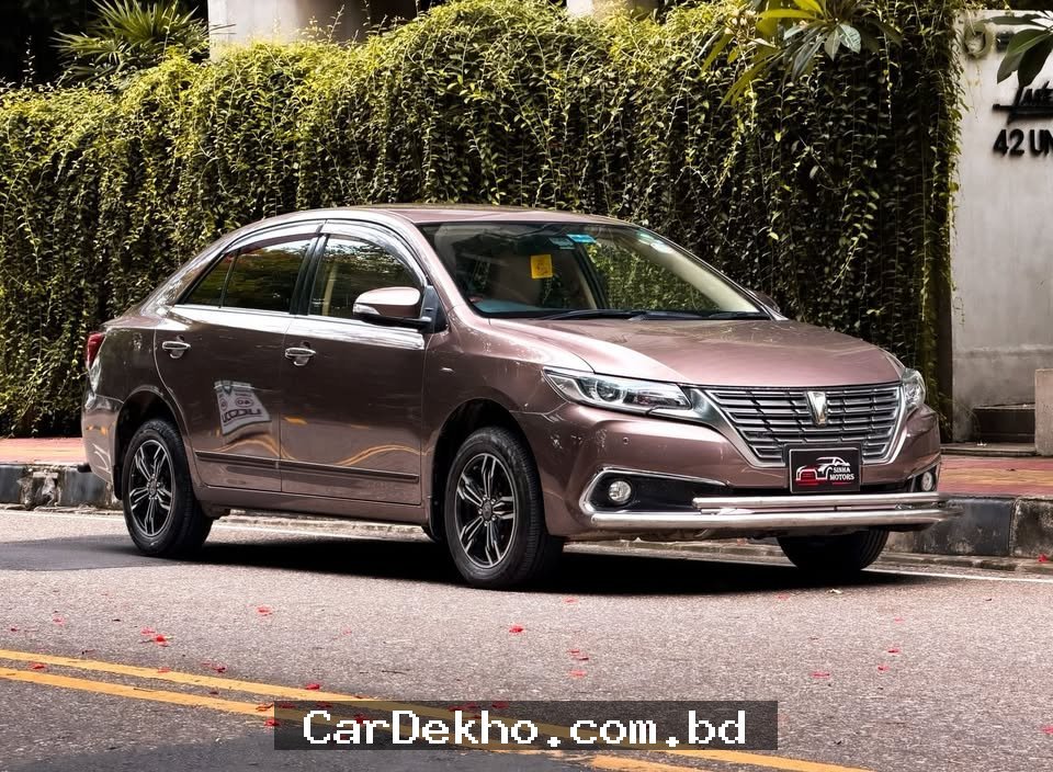 Toyota premio 2016