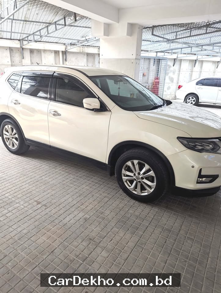 NISSAN X TRAIL Non Hybrid 
