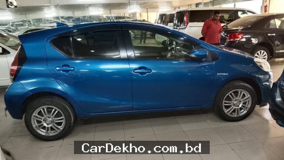Toyota Aqua Hybrid
