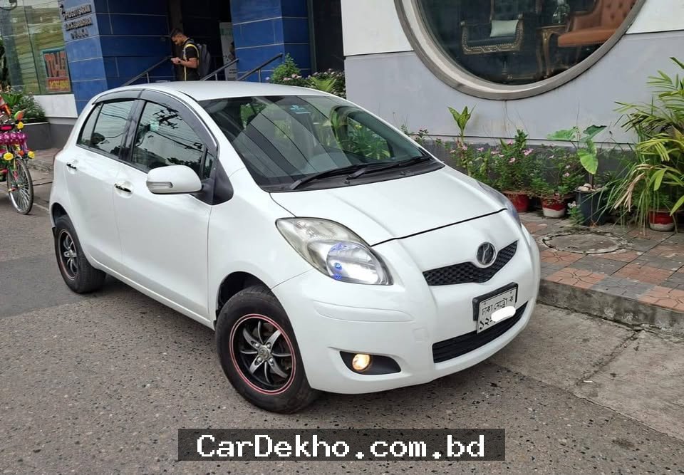 Toyota Vitz 2010 