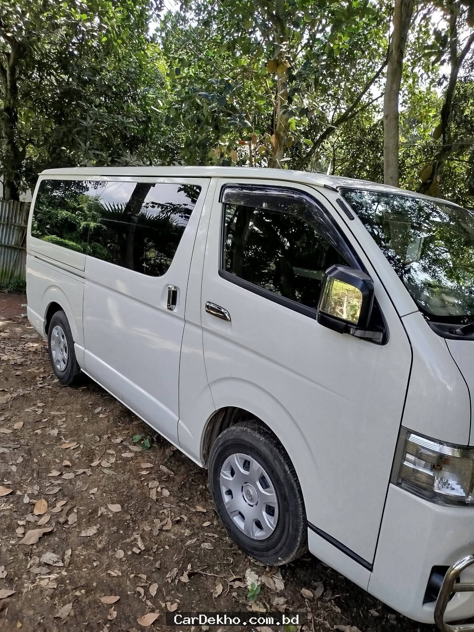 Toyota Hiace 2021
