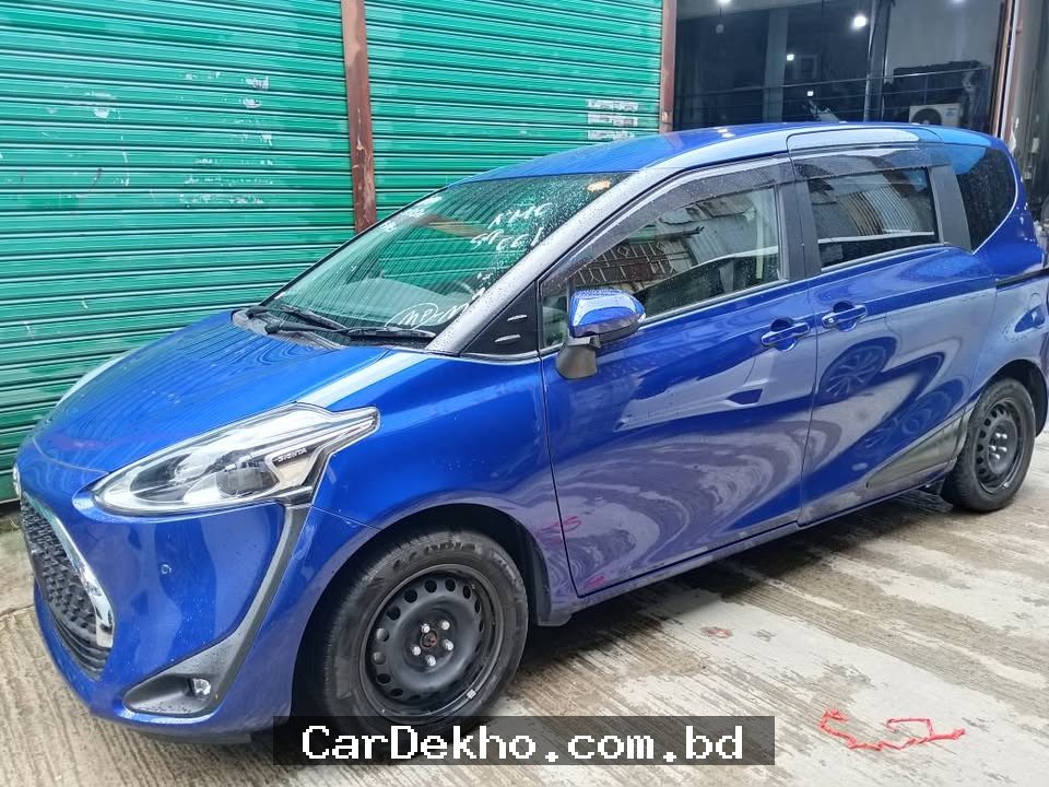 Toyota Sienta G Quero Hybrid 2021