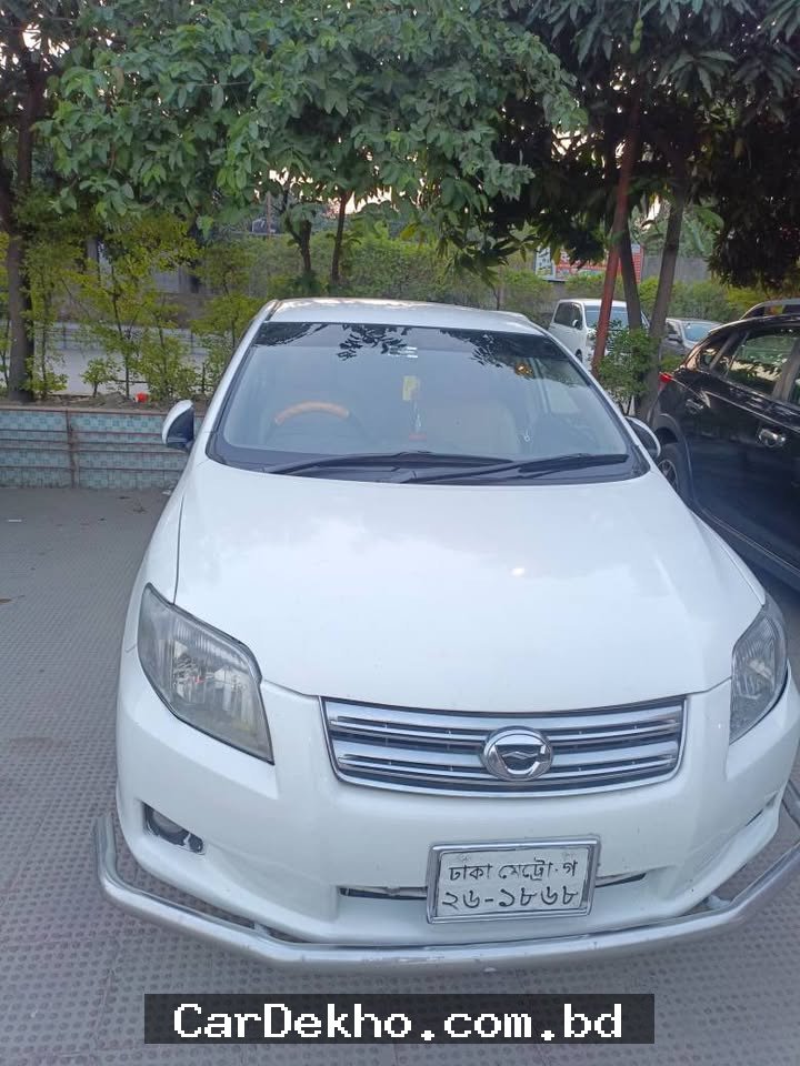 Toyota Axio 2010