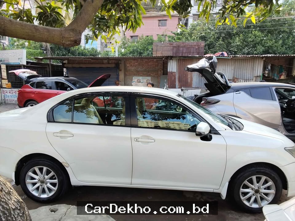 Toyota Corolla Axio- 2012