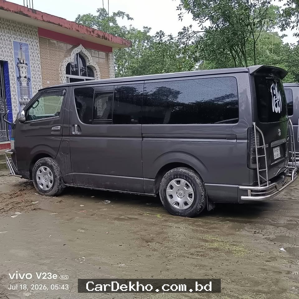 Toyota HiAce Super GL  