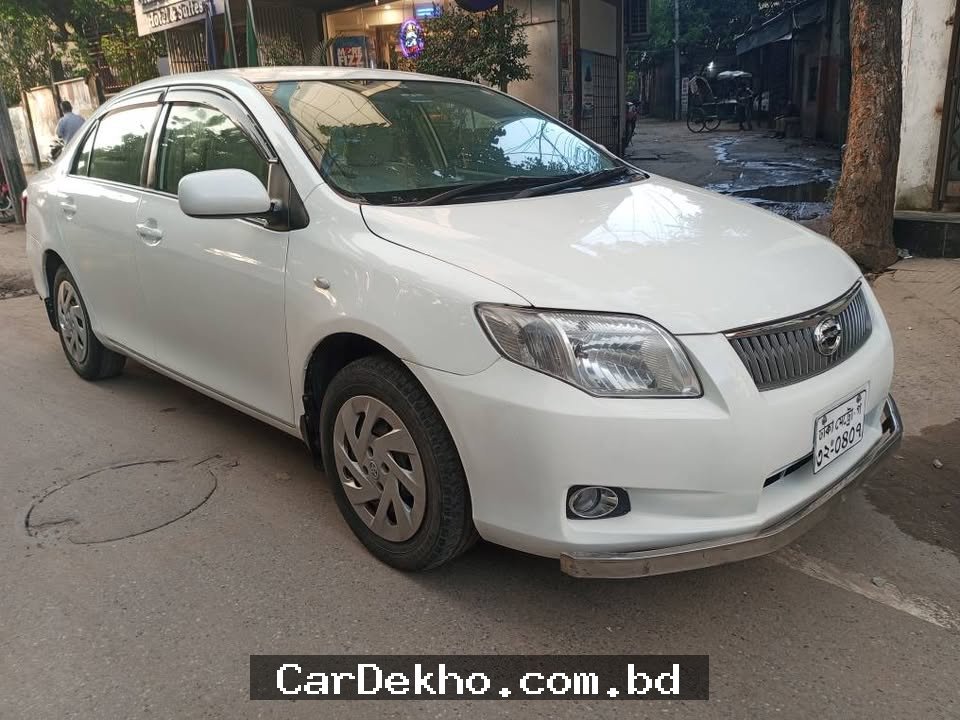 Toyota Axio 2012