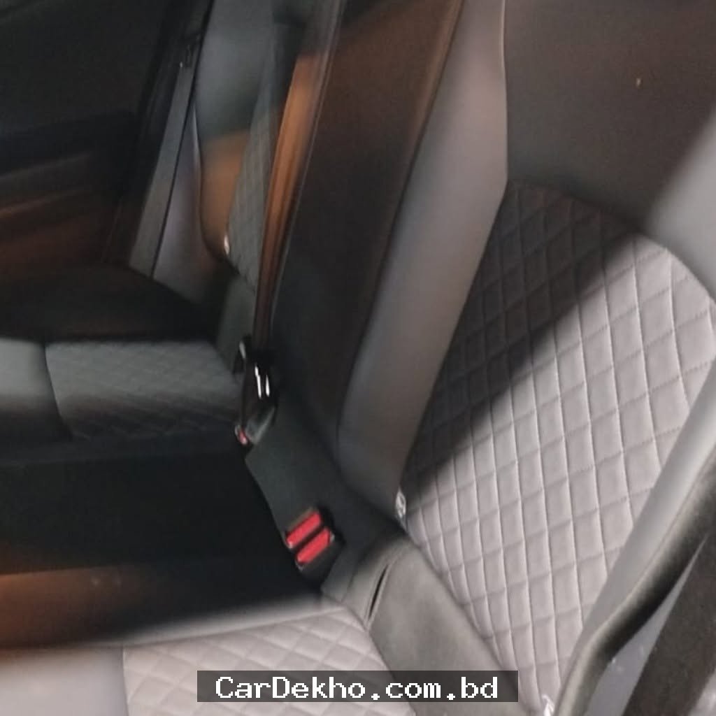 Toyota C-HR 2021 - Gallery Image 3