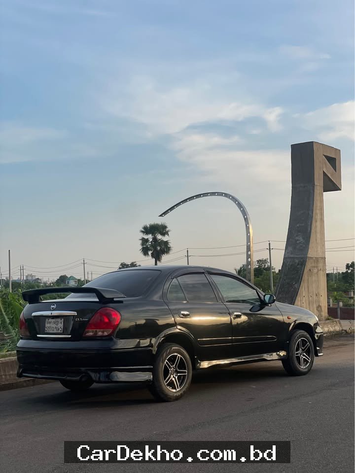 Nissan Sunny 2003 - Gallery Image 4