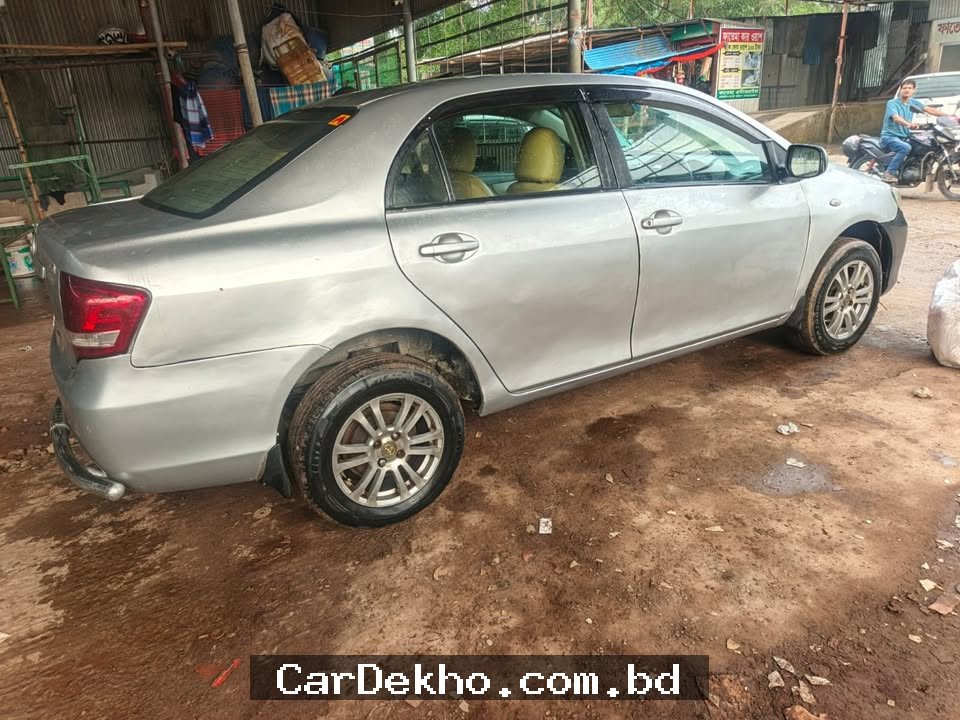 Toyota Axio - Gallery Image 1
