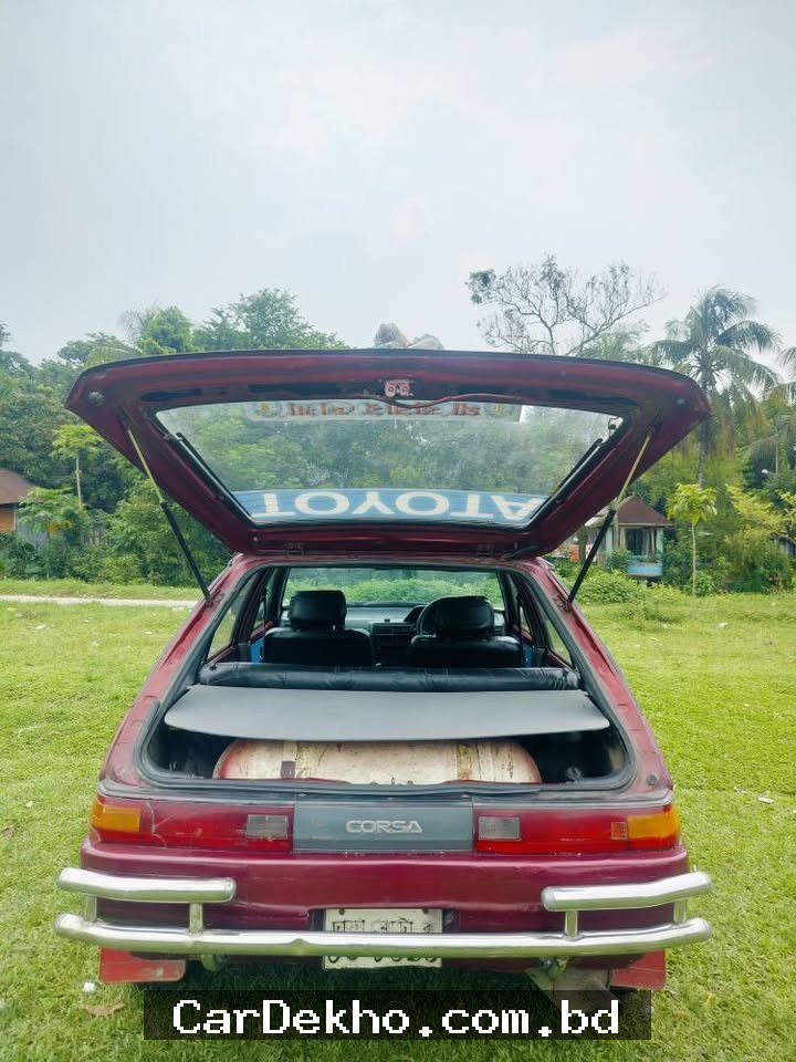 Toyota Corolla 2 - Gallery Image 3