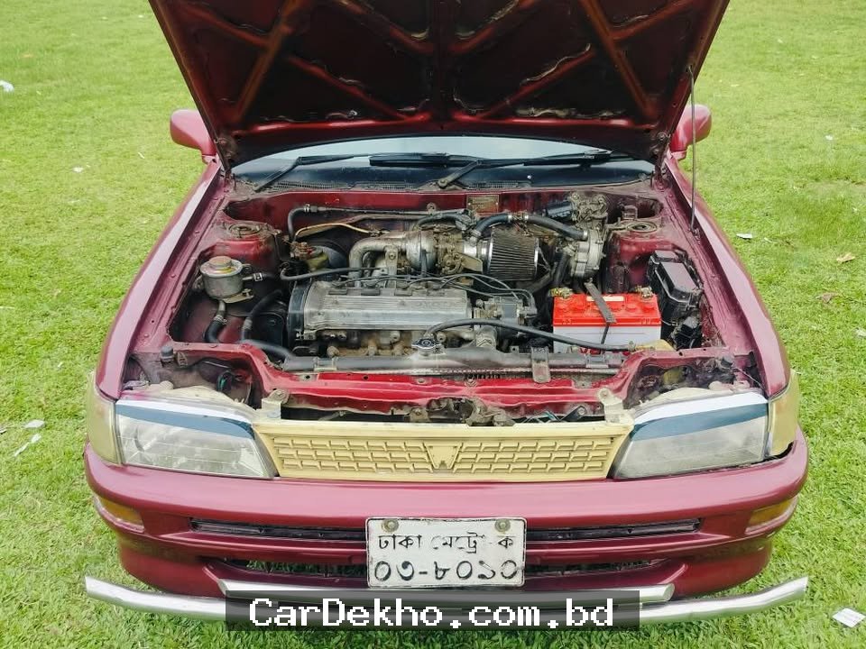 Toyota Corolla 2 - Gallery Image 6