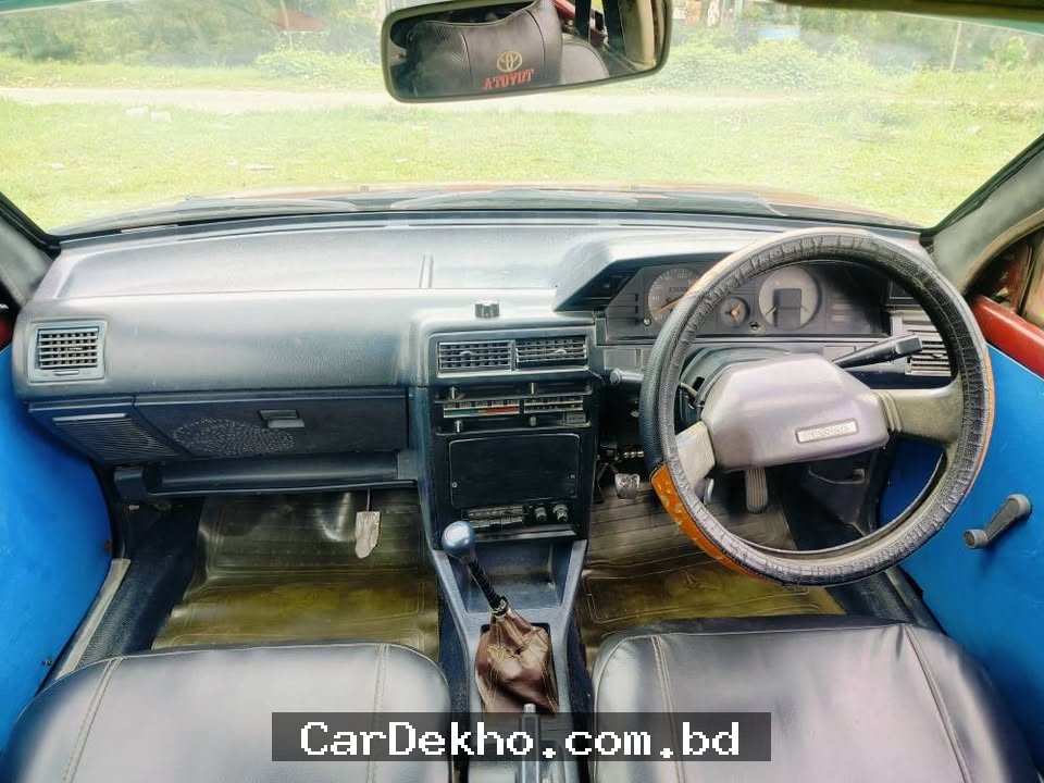 Toyota Corolla 2 - Gallery Image 7