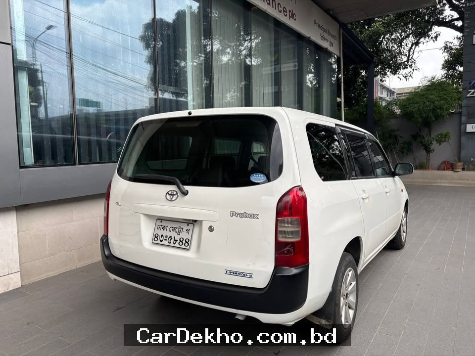 Toyota probox - Gallery Image 2