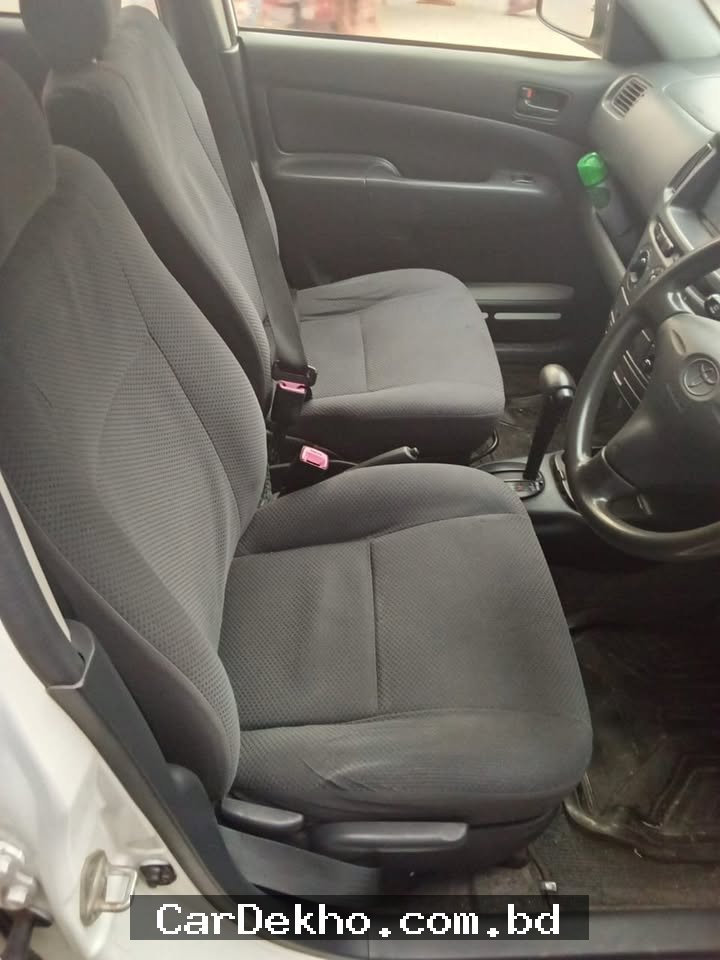 Toyota probox - Gallery Image 6