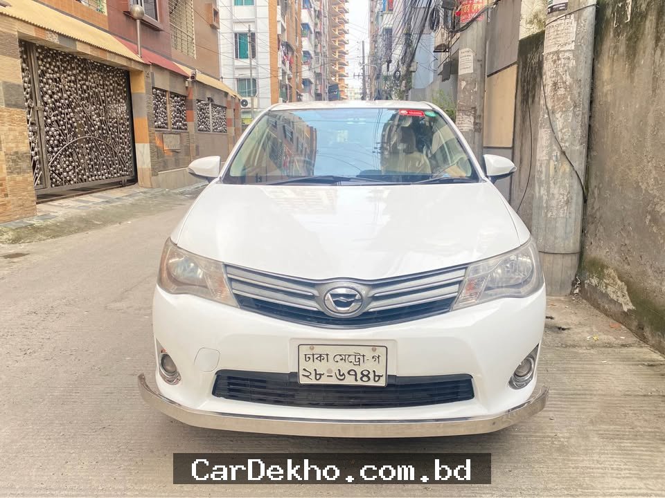 Toyota Axio x Model - 2013 - Gallery Image 1