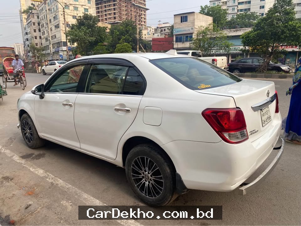 Toyota Axio x Model - 2013 - Gallery Image 4