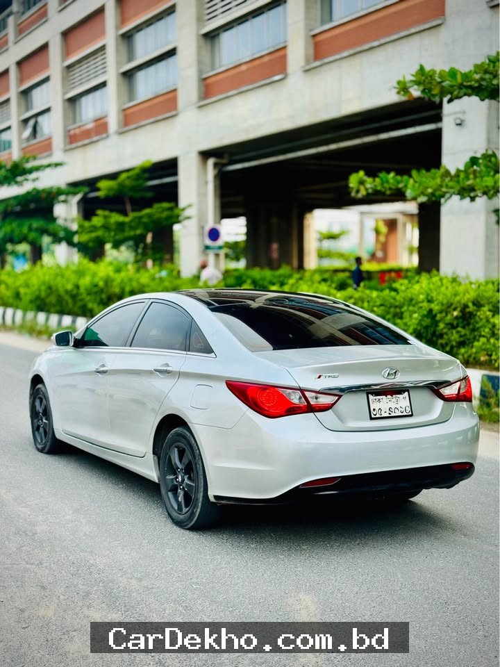 Hyundai Sonata 2012 - Gallery Image 2