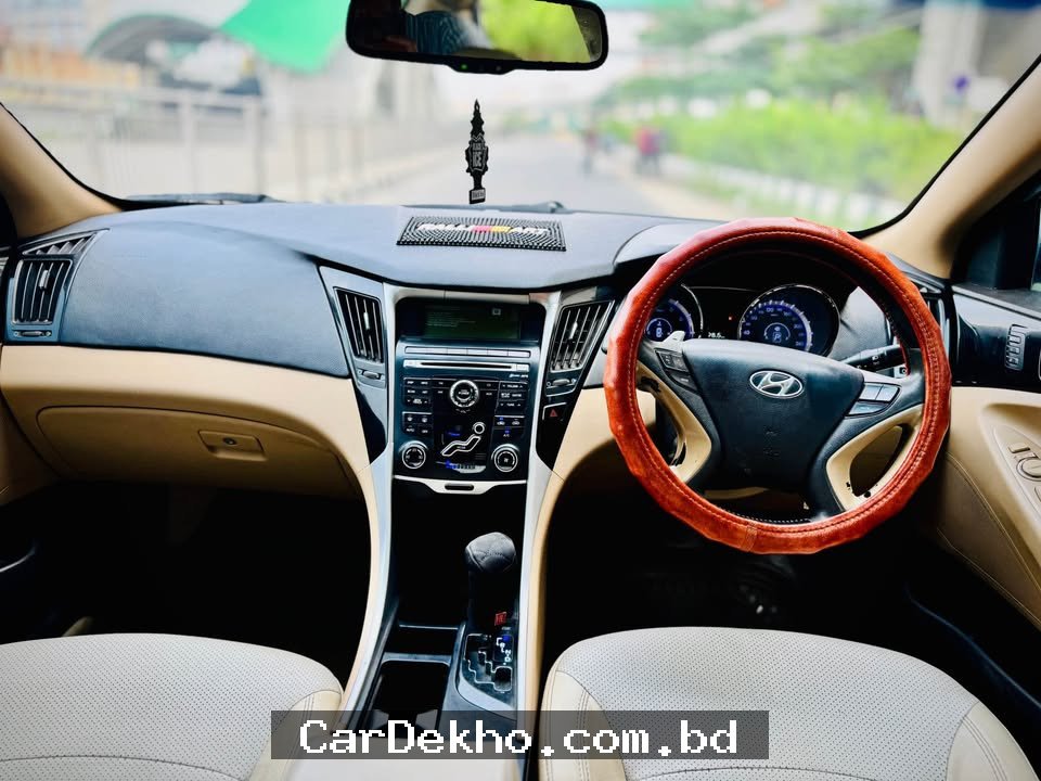 Hyundai Sonata 2012 - Gallery Image 5