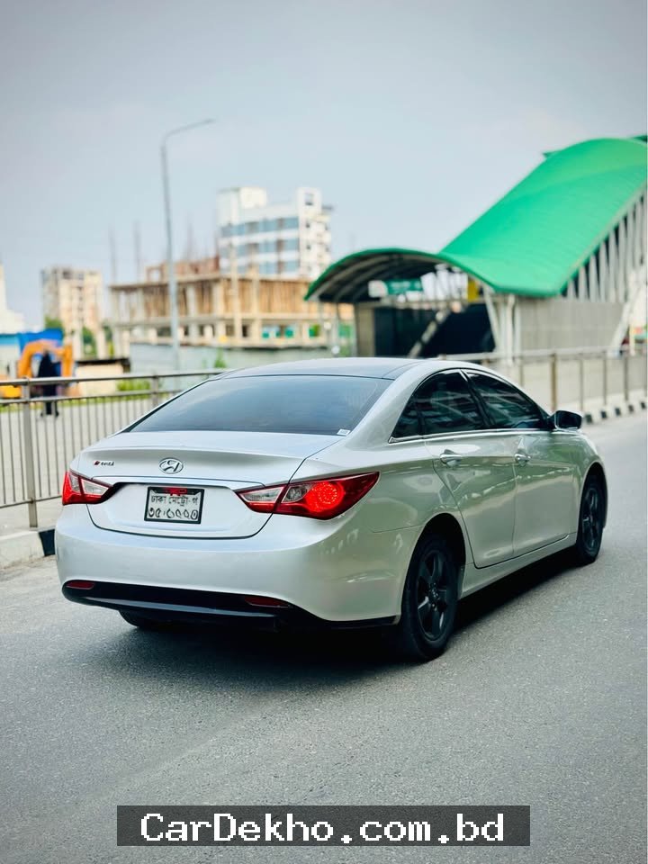 Hyundai Sonata 2012 - Gallery Image 9