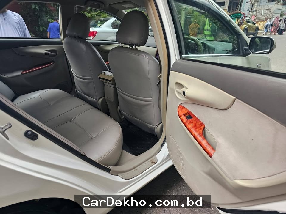 Toyota Axio X 2011 - Gallery Image 8
