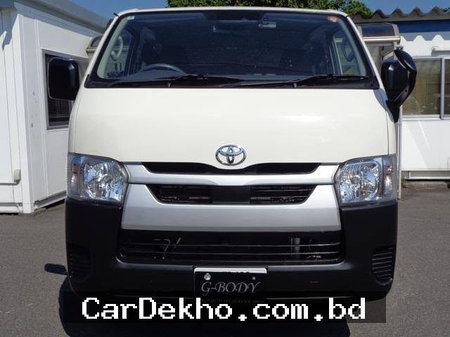 TOYOTA HIACE DX - Gallery Image 1