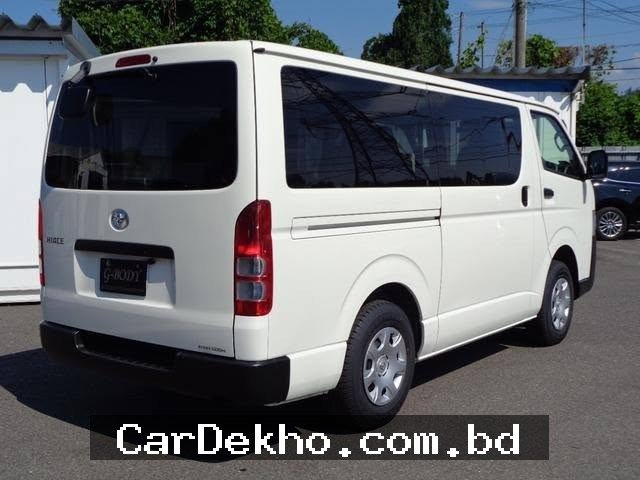 TOYOTA HIACE DX - Gallery Image 4