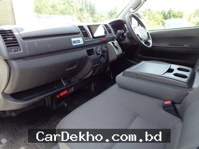 TOYOTA HIACE DX - Gallery Image 6