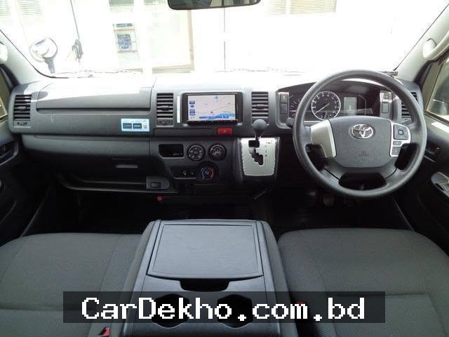 TOYOTA HIACE DX - Gallery Image 8