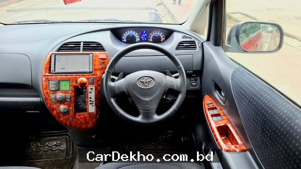 Toyota Ractis 2010 - Gallery Image 4