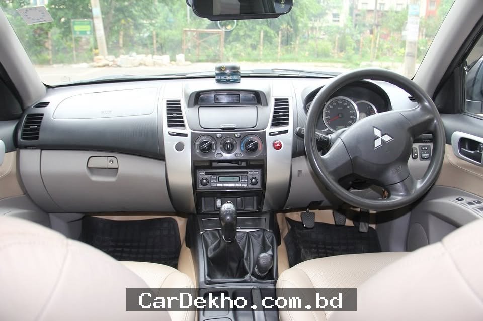 Mitsubishi Pajero Sports 2013 - Gallery Image 6