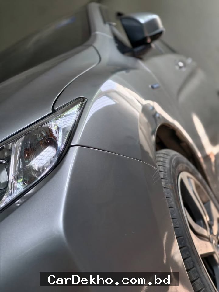 Honda Grace Hybrid 2014 - Gallery Image 6