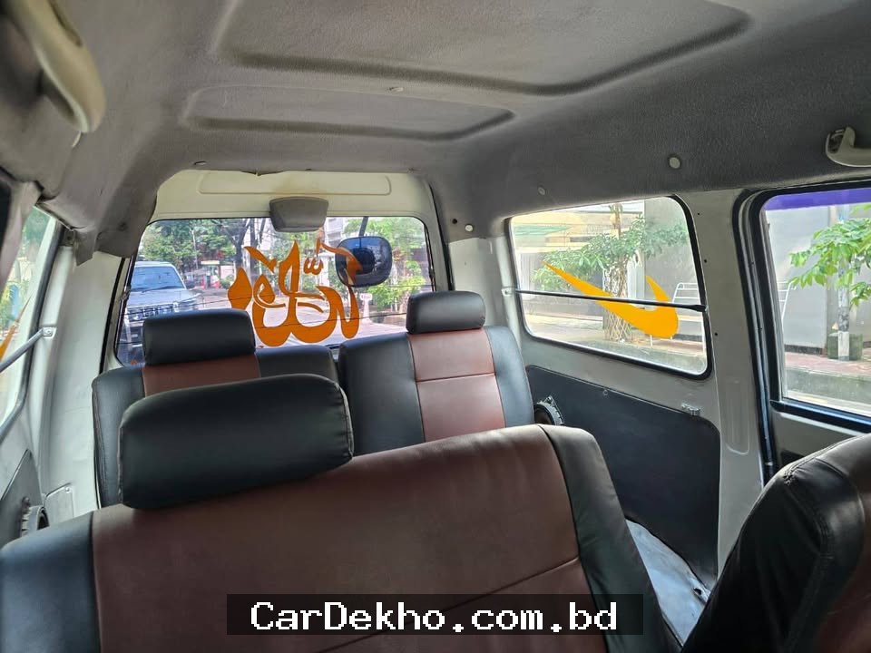 Toyota Noah KR42 2000 - Gallery Image 2