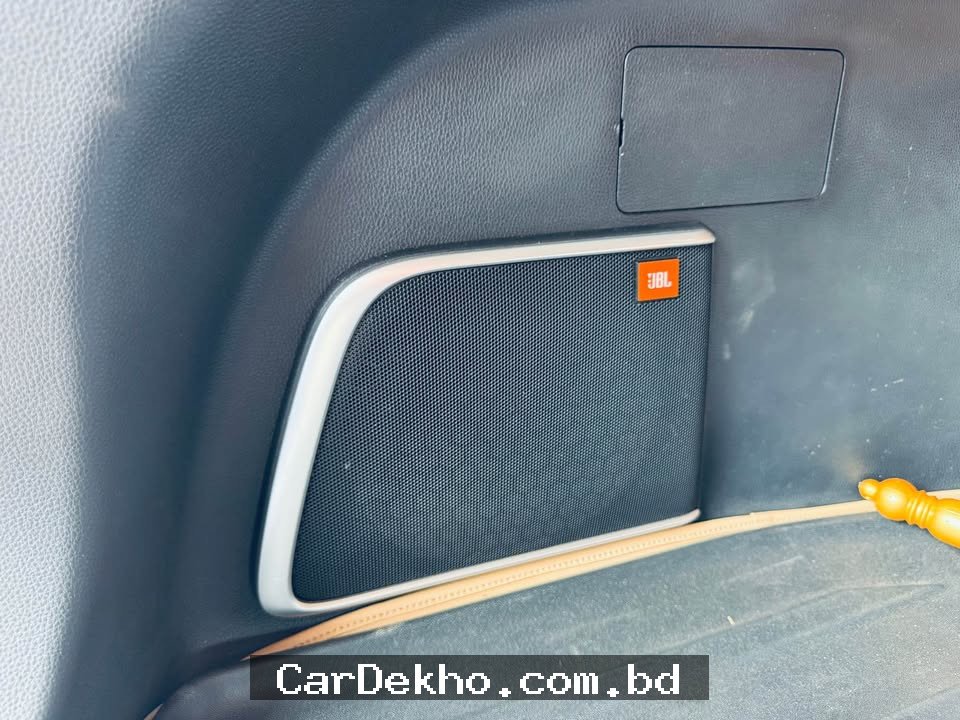 Toyota Harrier 2020 - Gallery Image 6