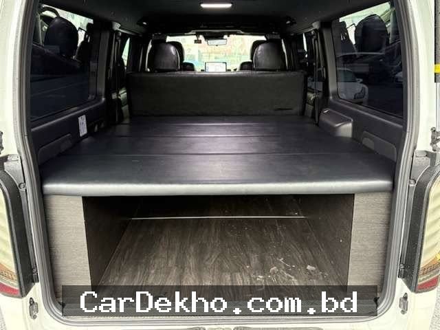 Hiace Super GL Dark Prime II - Gallery Image 9