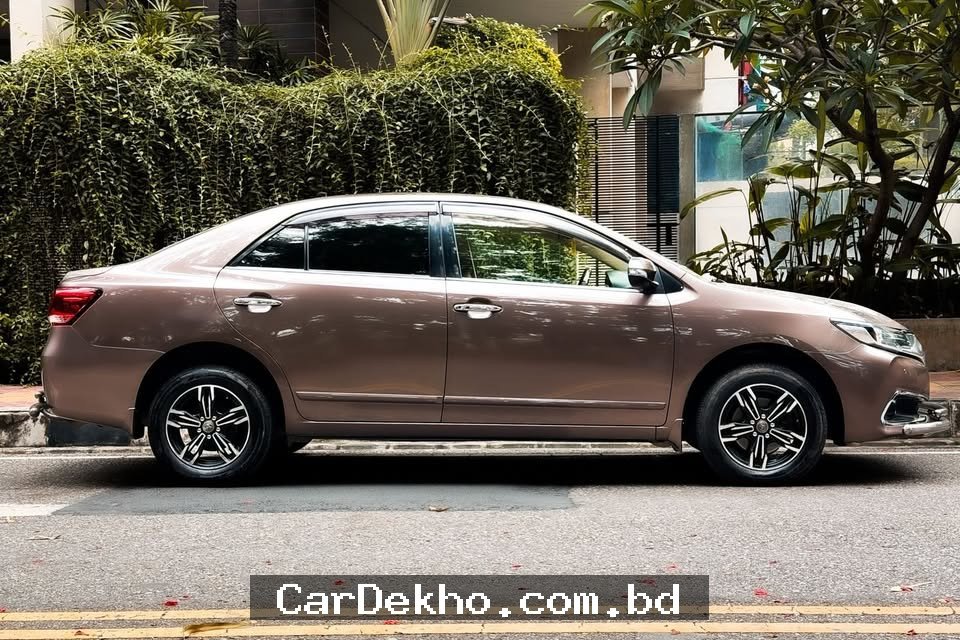 Toyota premio 2016 - Gallery Image 6