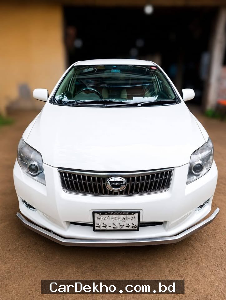 Toyota Axio 2010 - Gallery Image 1
