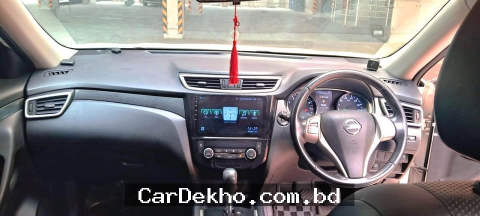 NISSAN X TRAIL Non Hybrid - Gallery Image 7