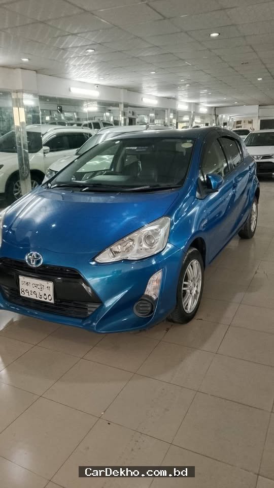 Toyota Aqua Hybrid - Gallery Image 1