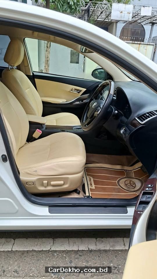 Toyota Premio F-Ex 2016 - Gallery Image 2