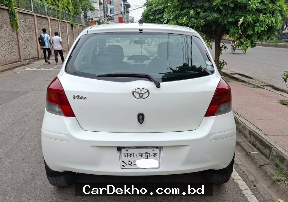 Toyota Vitz 2010 - Gallery Image 5